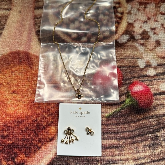 Kate Spade Queen Bee Happy Earring Necklace Set NWT - Picture 2 of 7